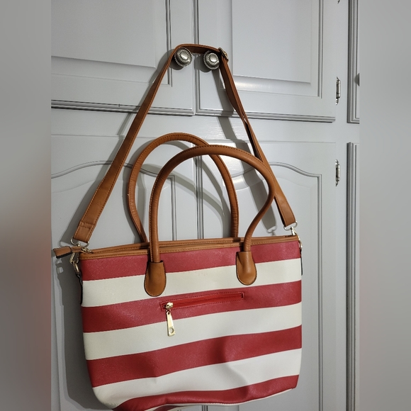 Pocketbook - Picture 2 of 4